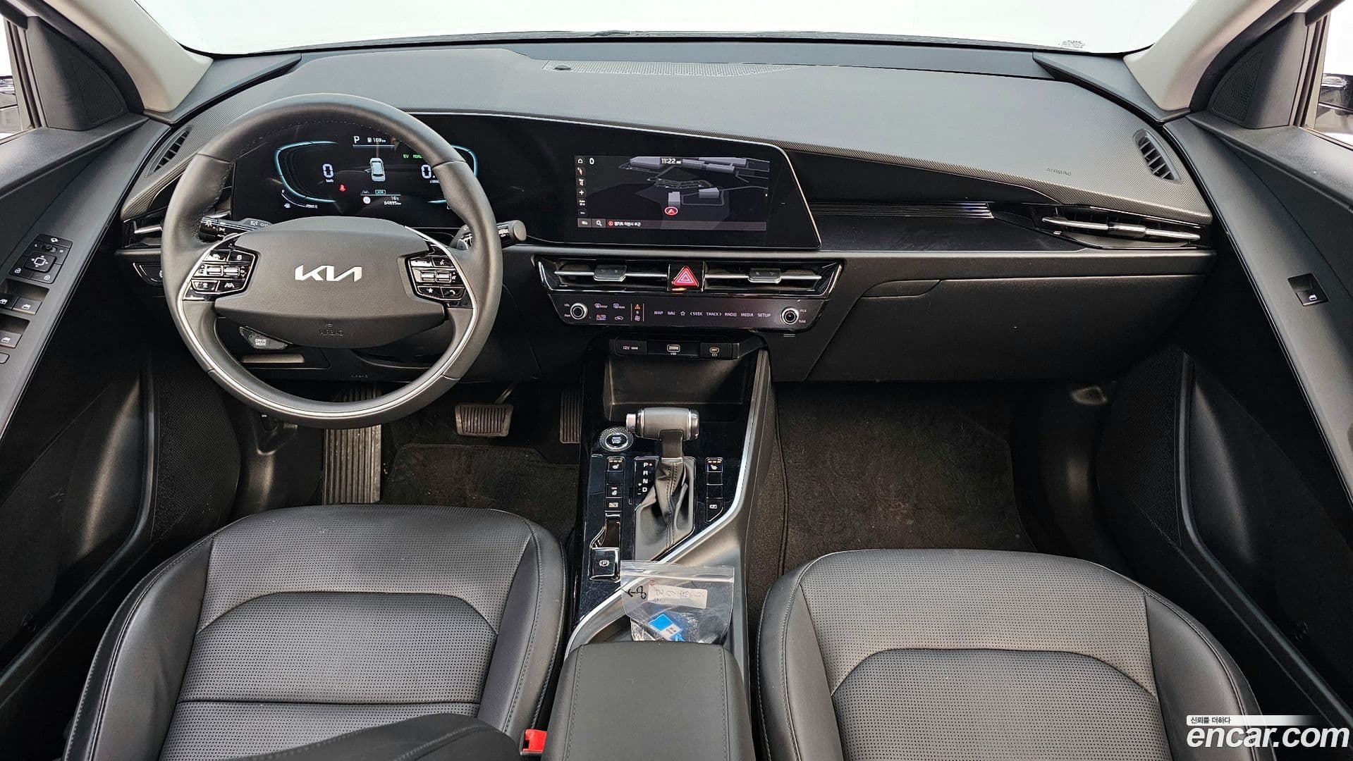 Main__Slider__Photo:Niro Kia 2022.2-6