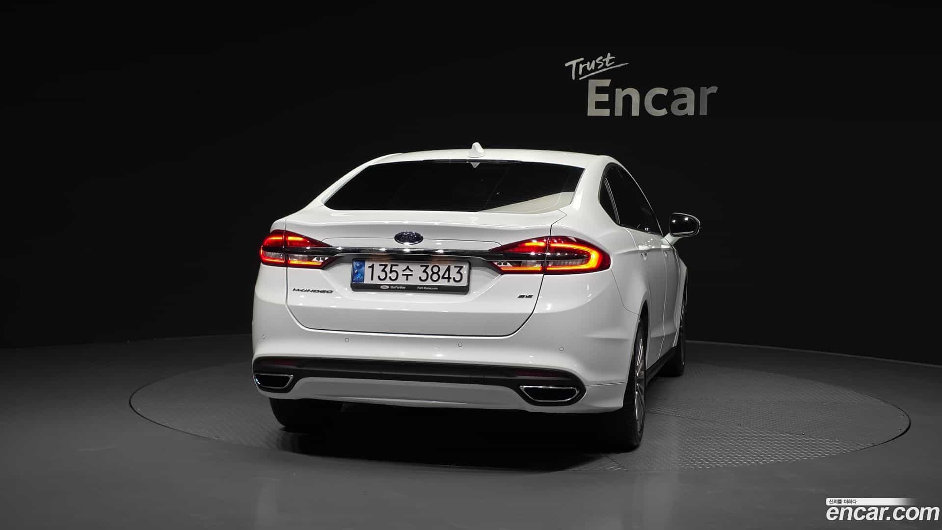 Mondeo Ford 2020.11-OUTER-004