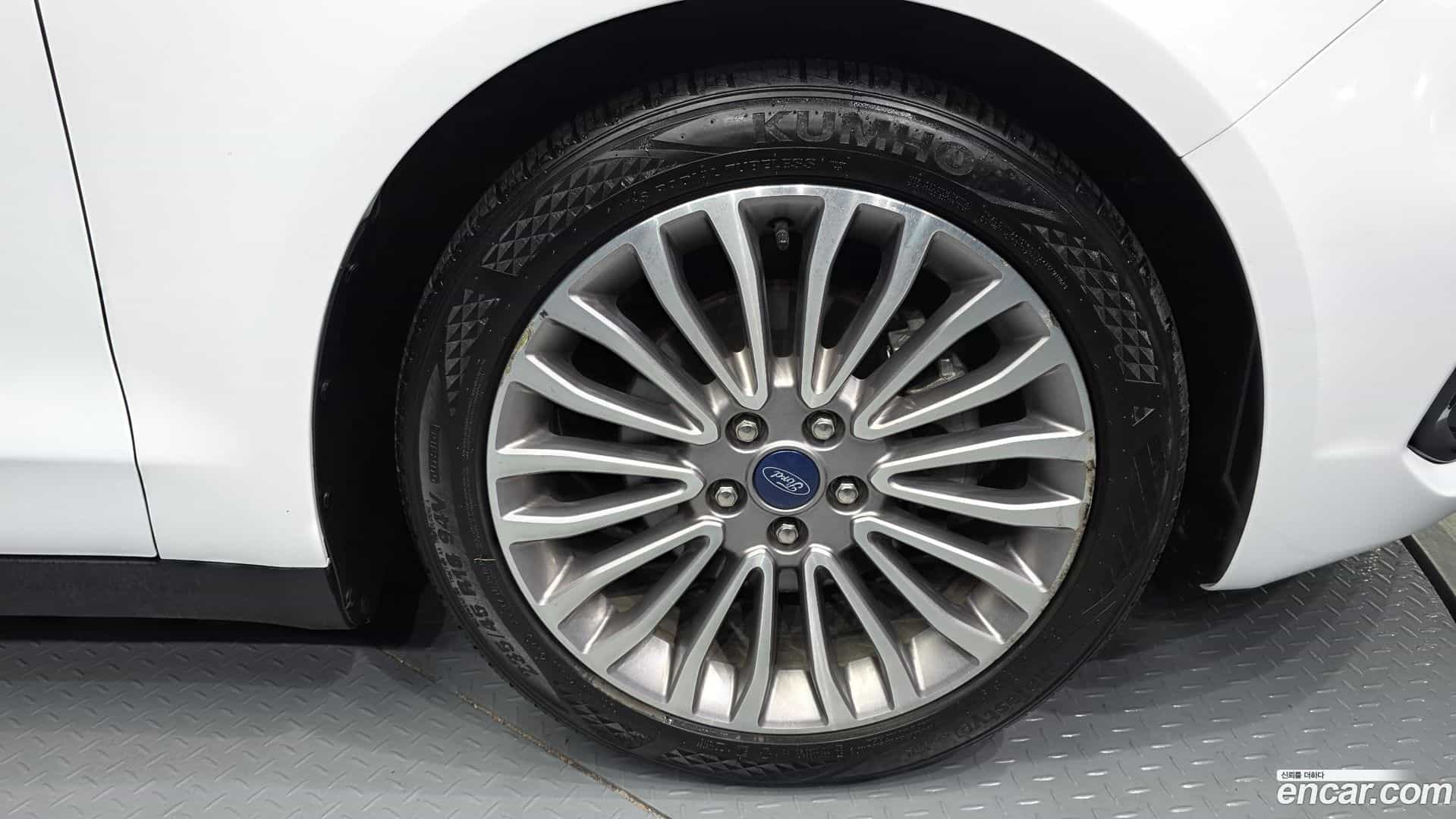 Mondeo Ford 2020.11-OUTER-005