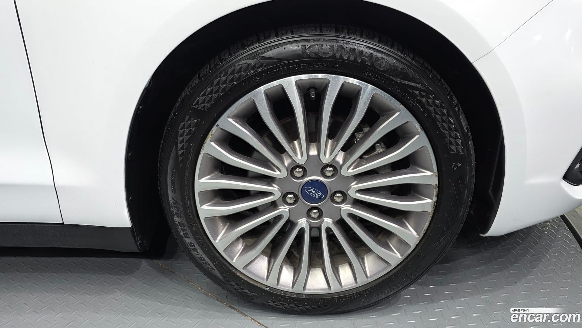 Main__Slider__Photo:Mondeo Ford 2020.11-4