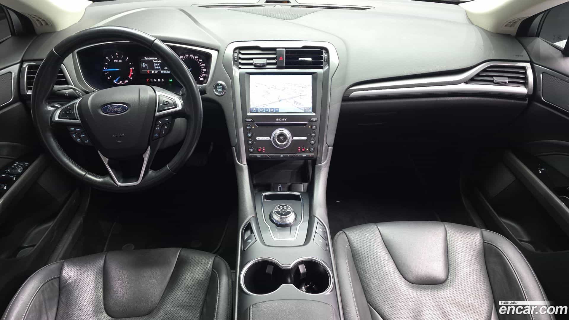 Mondeo Ford 2020.11-INNER-007