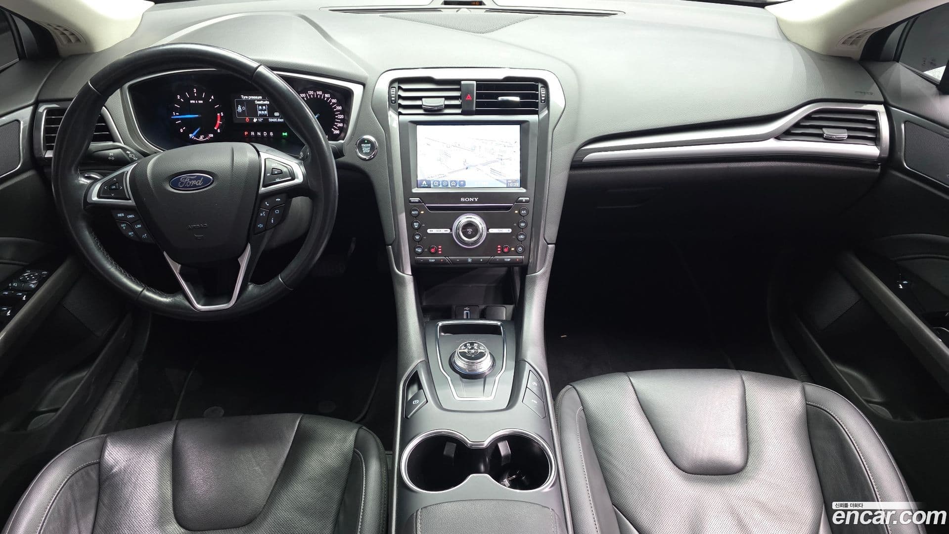 Main__Slider__Photo:Mondeo Ford 2020.11-6