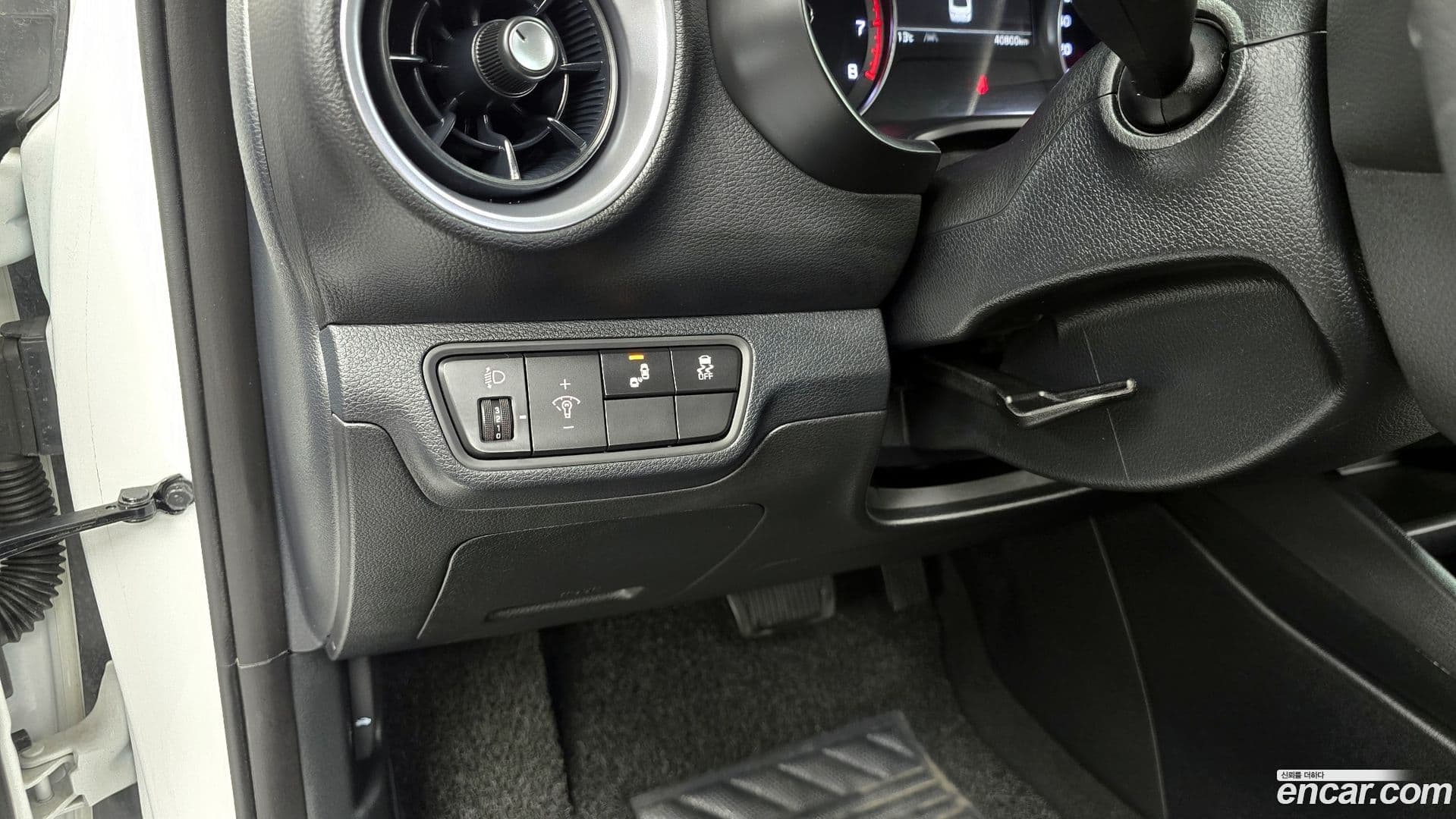 Main__Slider__Photo:K3 Kia 2024.4-15