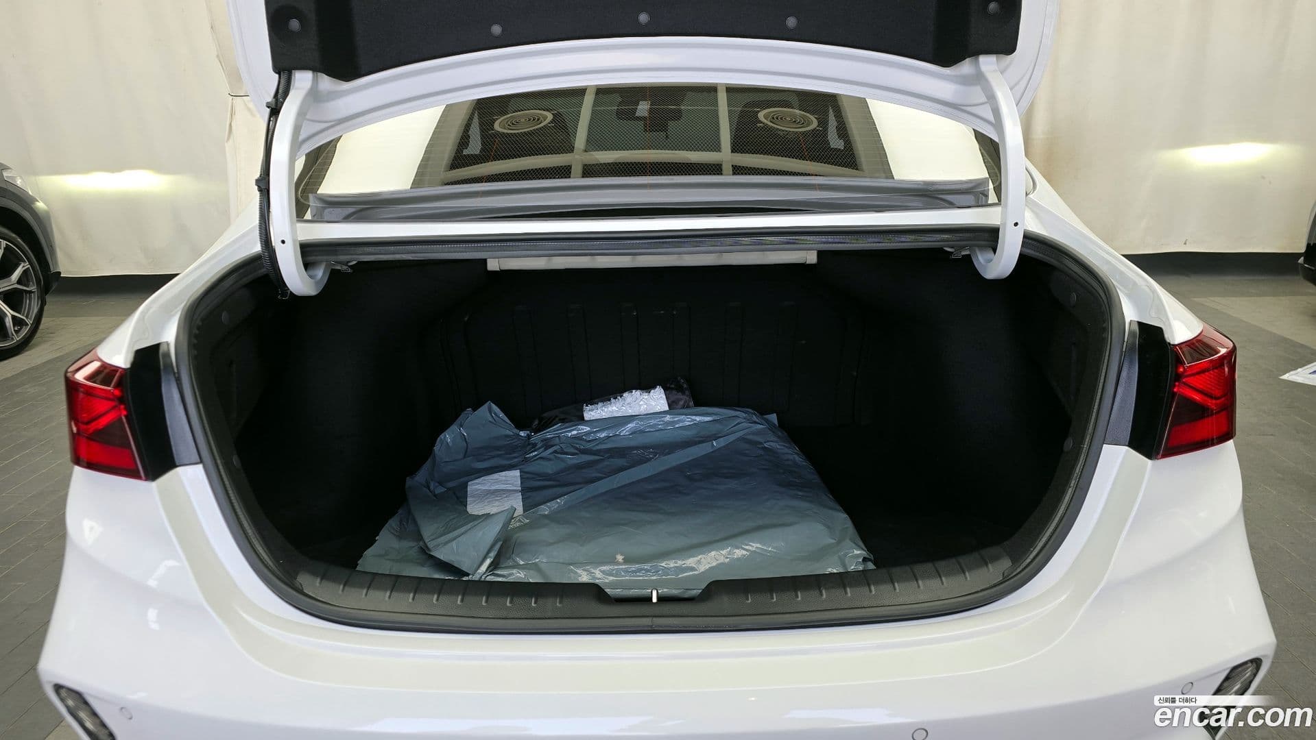 Main__Slider__Photo:K3 Kia 2024.4-19