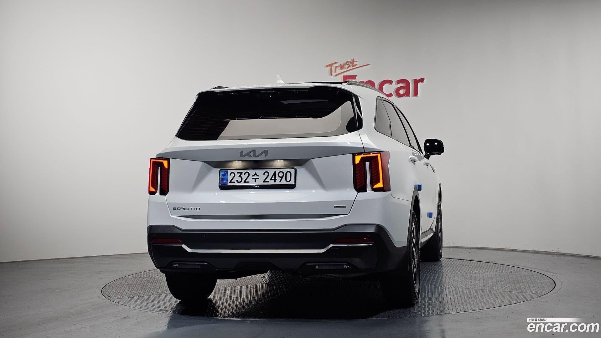 Main__Slider__Photo:Sorento Kia 2024.2-3