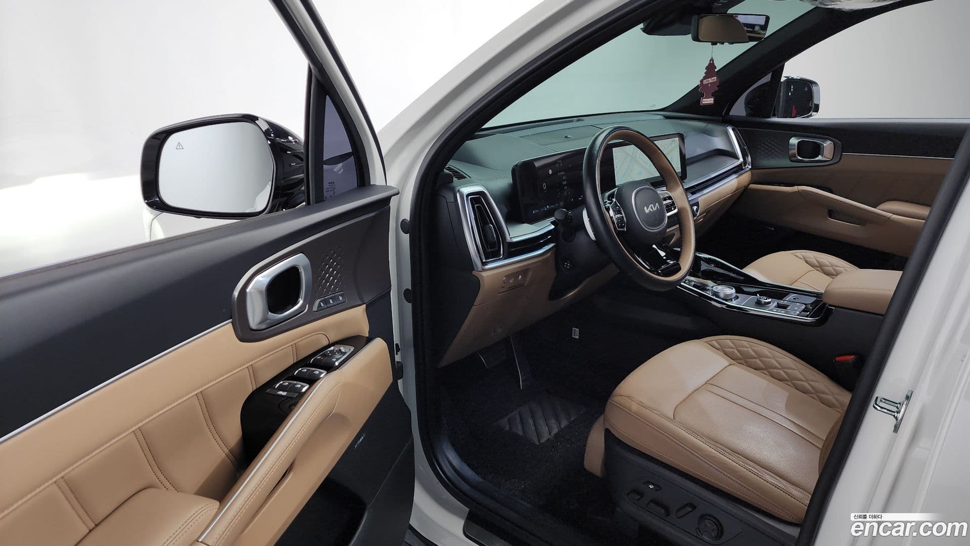 Main__Slider__Photo:Sorento Kia 2024.2-9