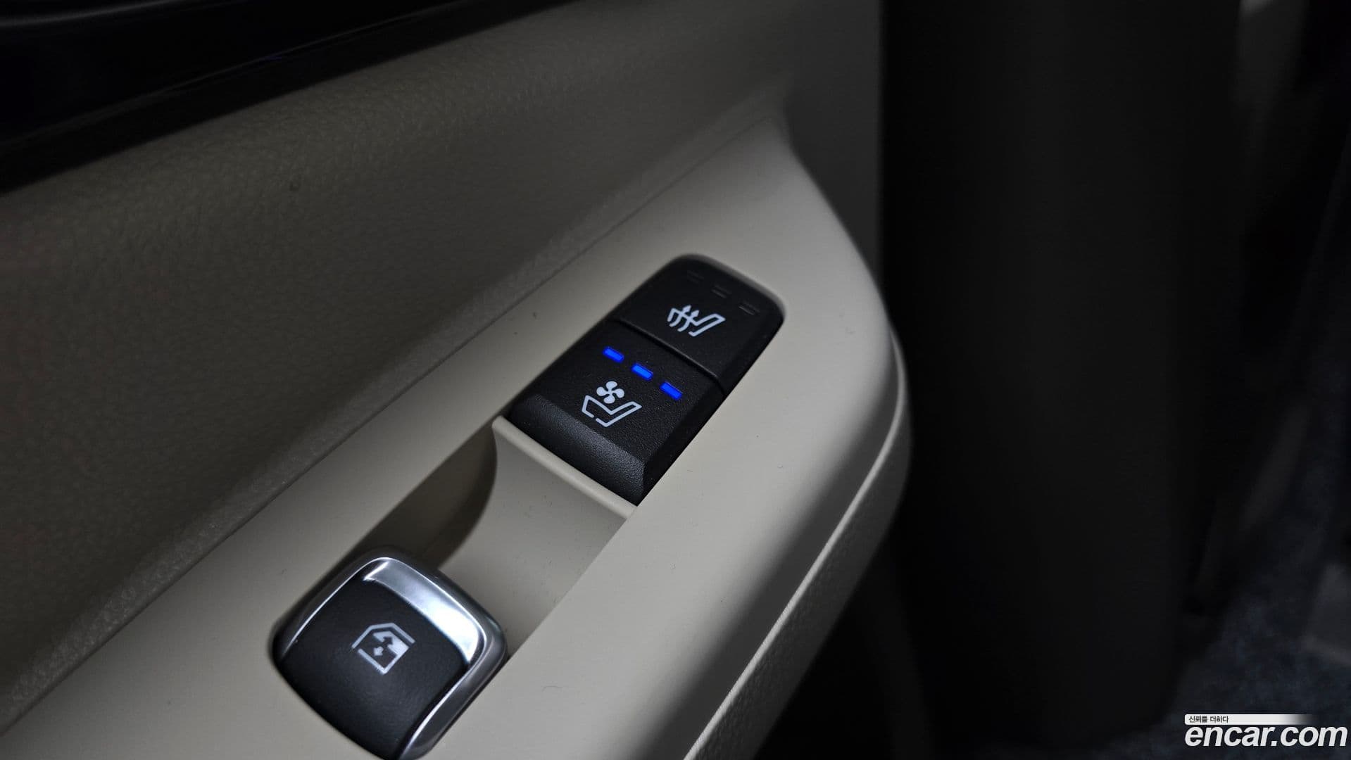 Main__Slider__Photo:Canival Kia 2024.0-17