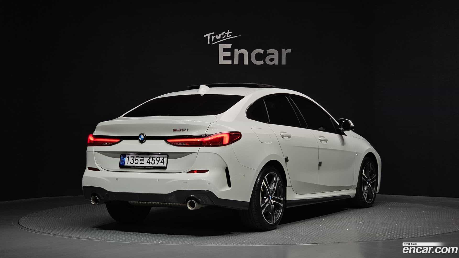 2-Series BMW 2023.8-OUTER-002