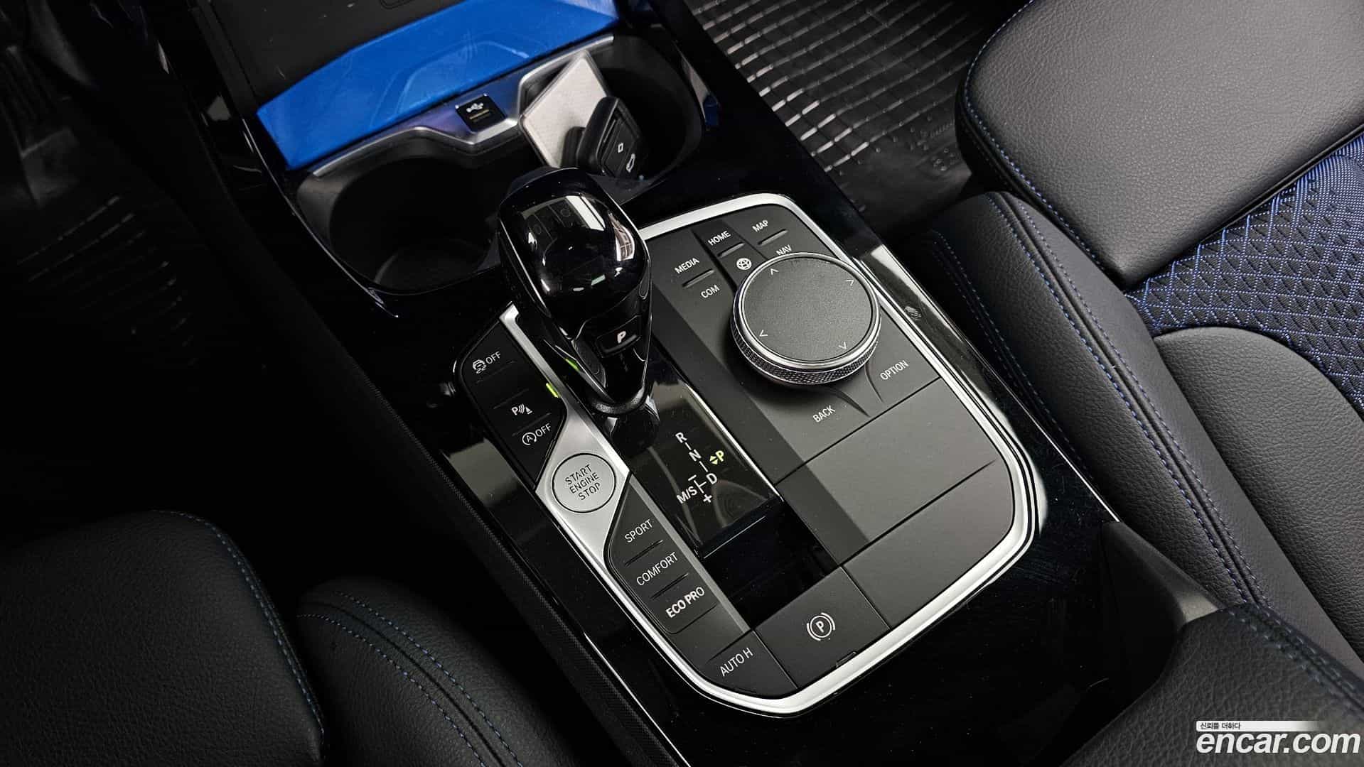 2-Series BMW 2023.8-INNER-009