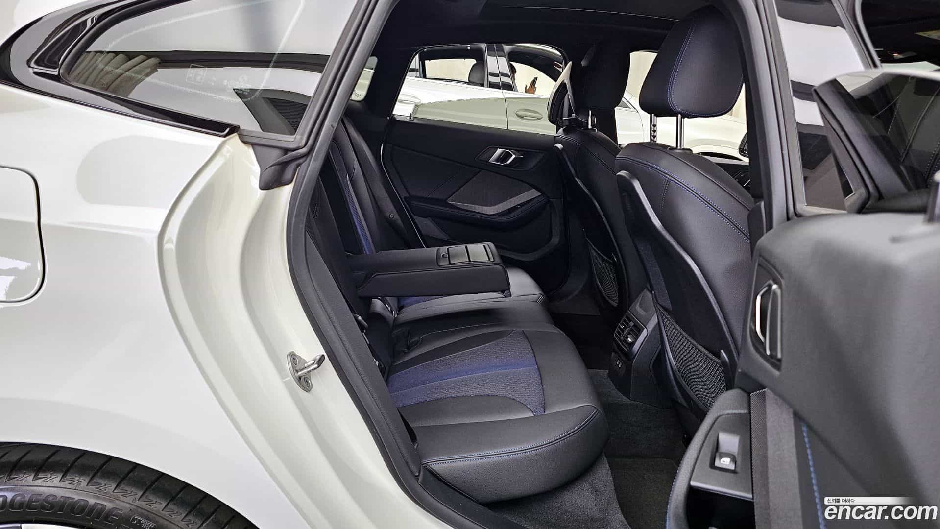 2-Series BMW 2023.8-OPTION-016