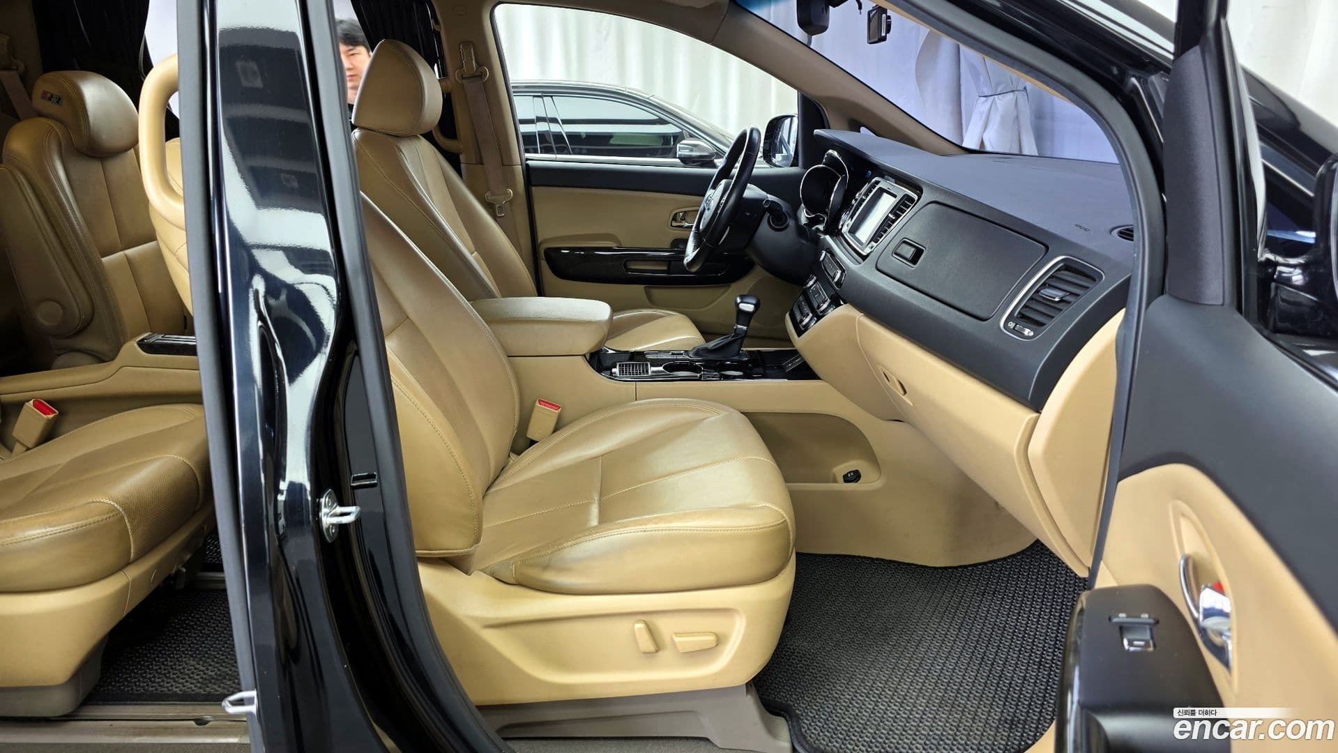 Main__Slider__Photo:Canival Kia 2018.6-10