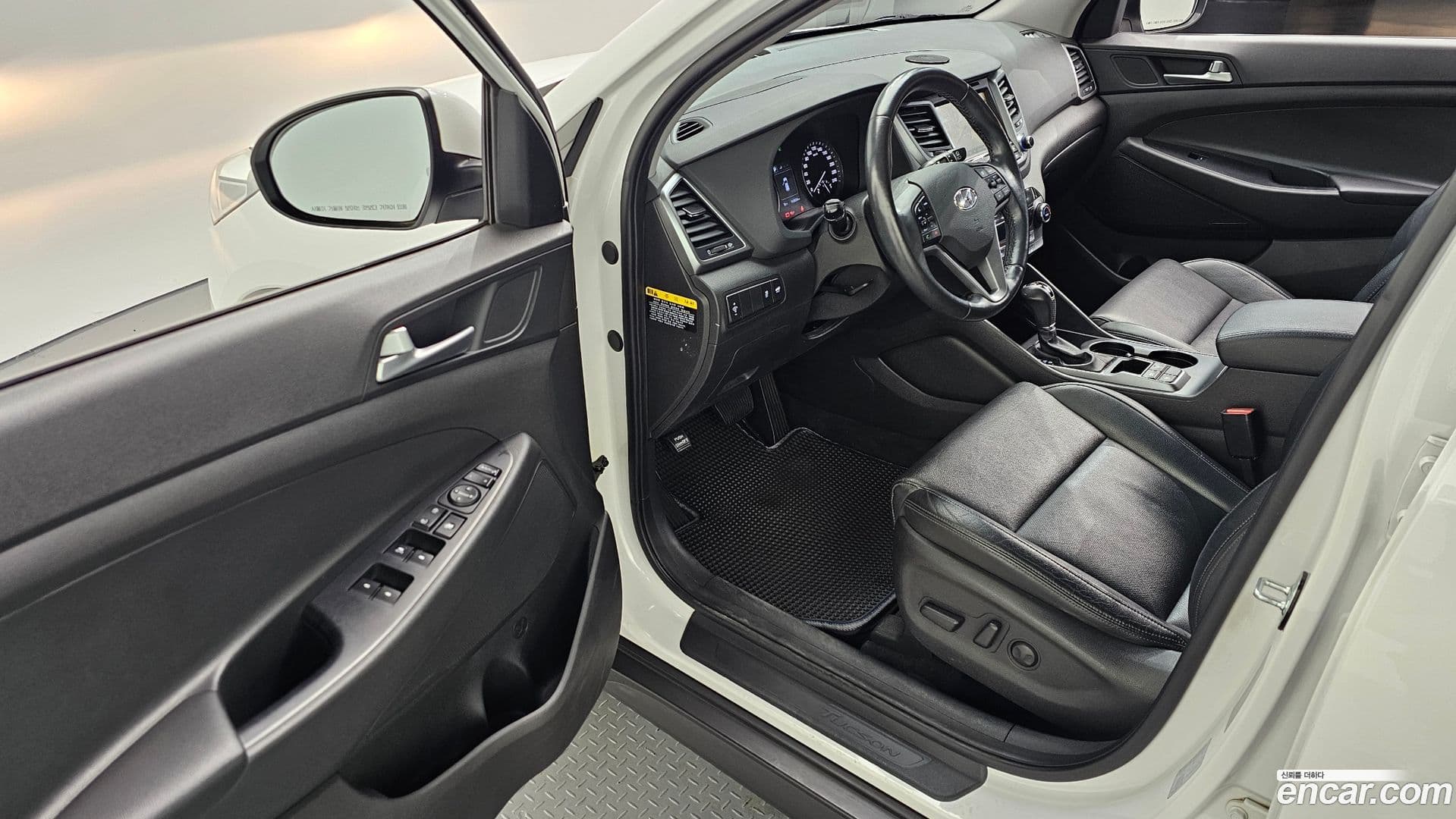 Main__Slider__Photo:Tucson Hyundai 2017.8-10