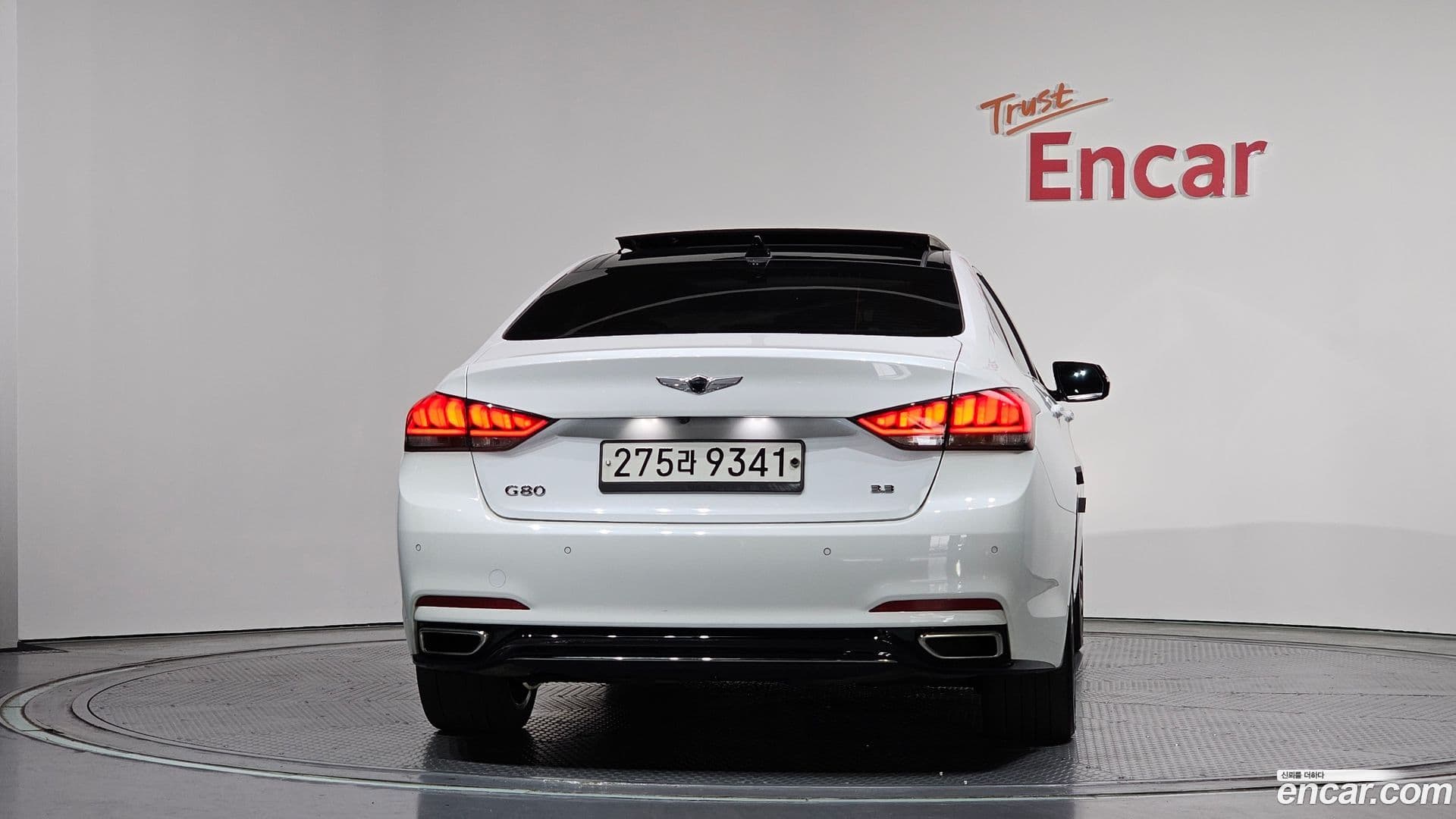 Main__Slider__Photo:G80 Genesis 2020.0-3