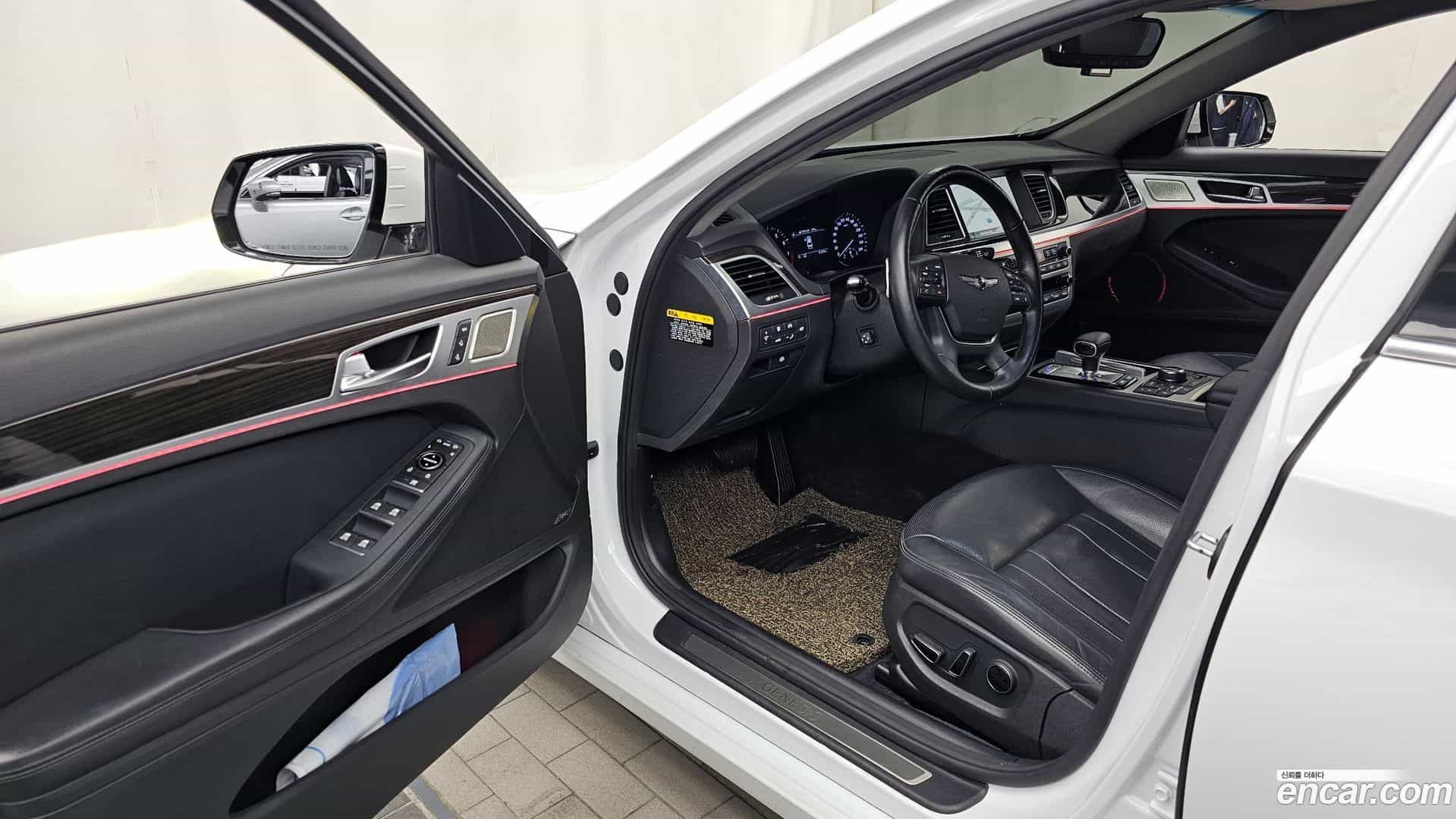 G80 Genesis 2020.0-INNER-010