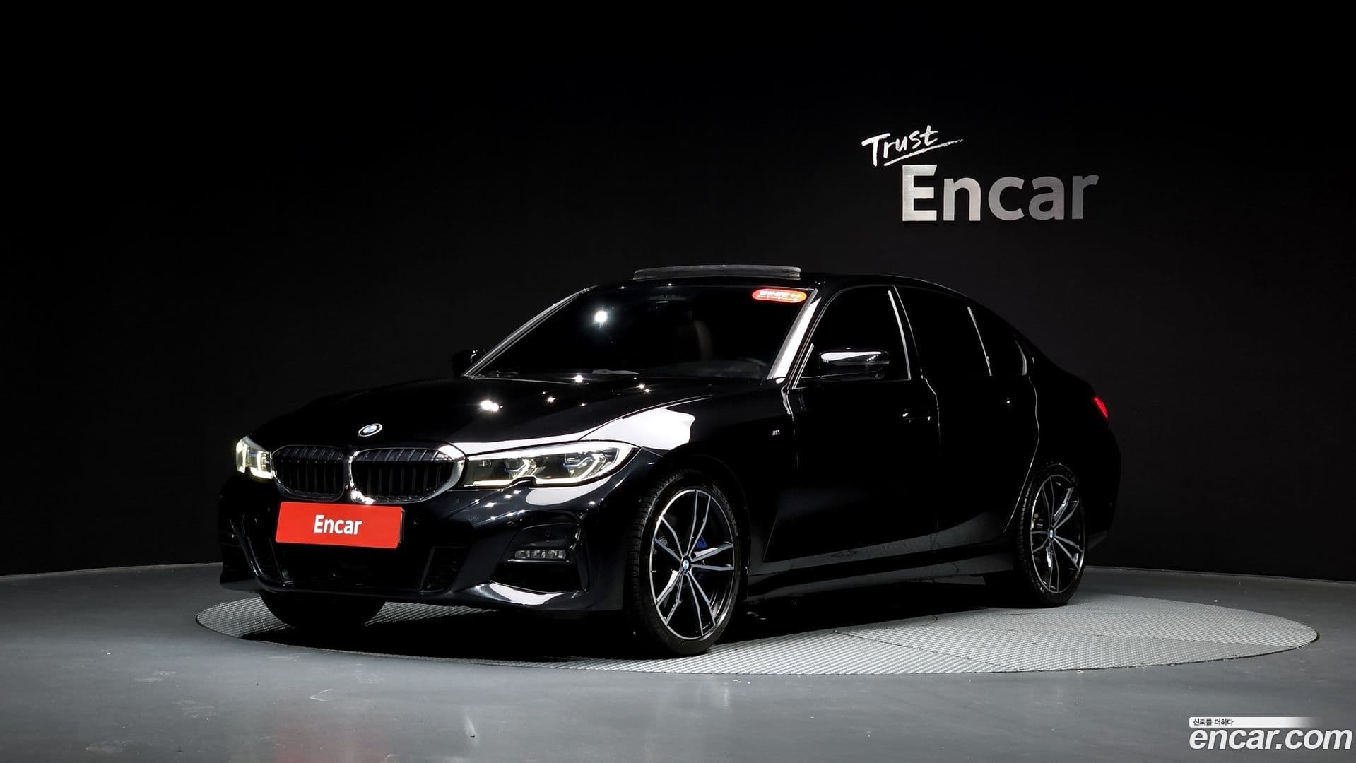 Main__Slider__Photo:3-Series BMW 2019.2-10