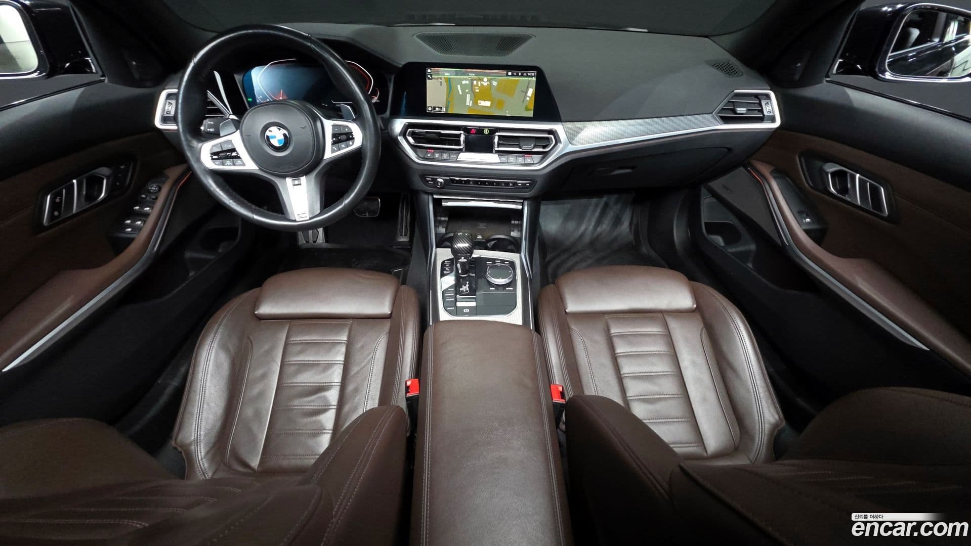 Main__Slider__Photo:3-Series BMW 2019.2-6