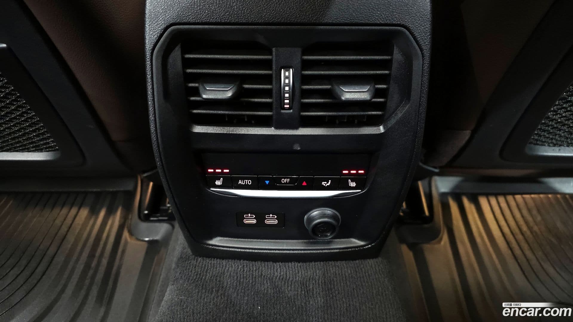 Main__Slider__Photo:3-Series BMW 2019.2-18