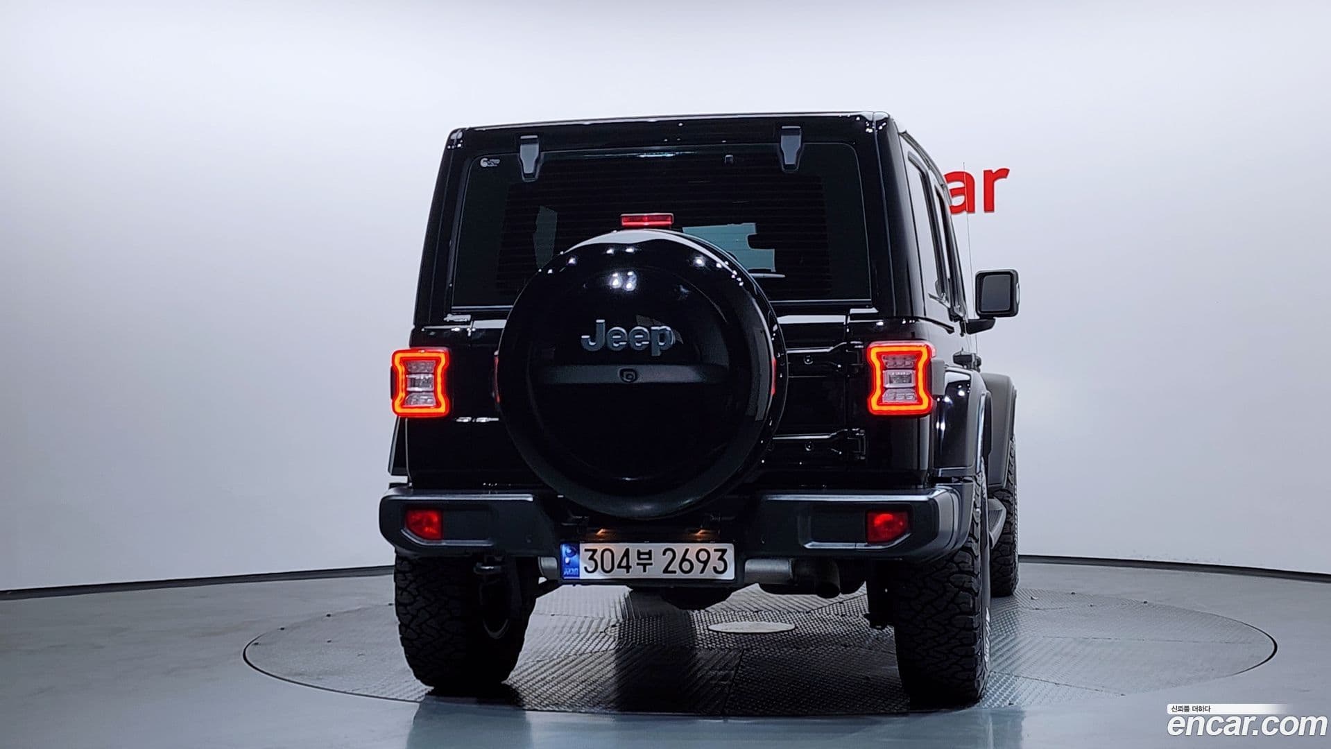 Main__Slider__Photo:Wrangler Jeep 2020.7-3