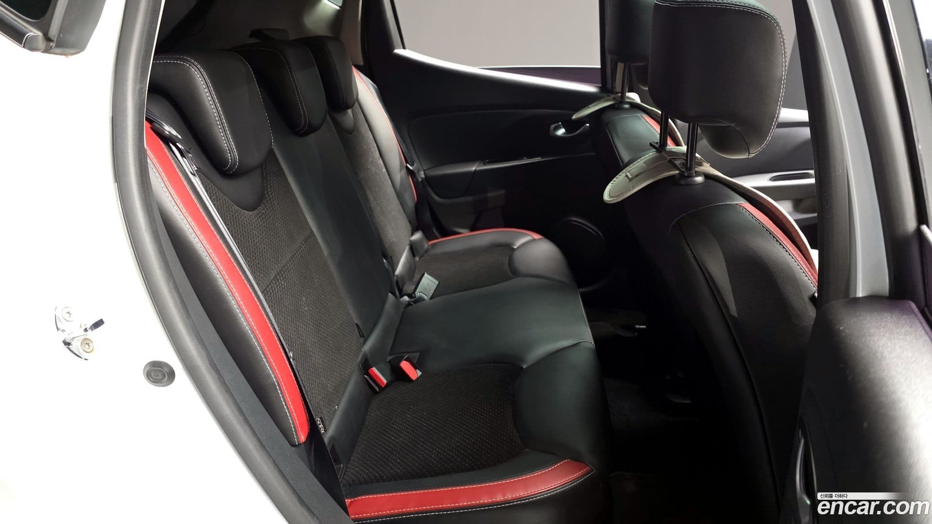 Main__Slider__Photo:Cilo Renault-KoreaSamsung 2019.6-11