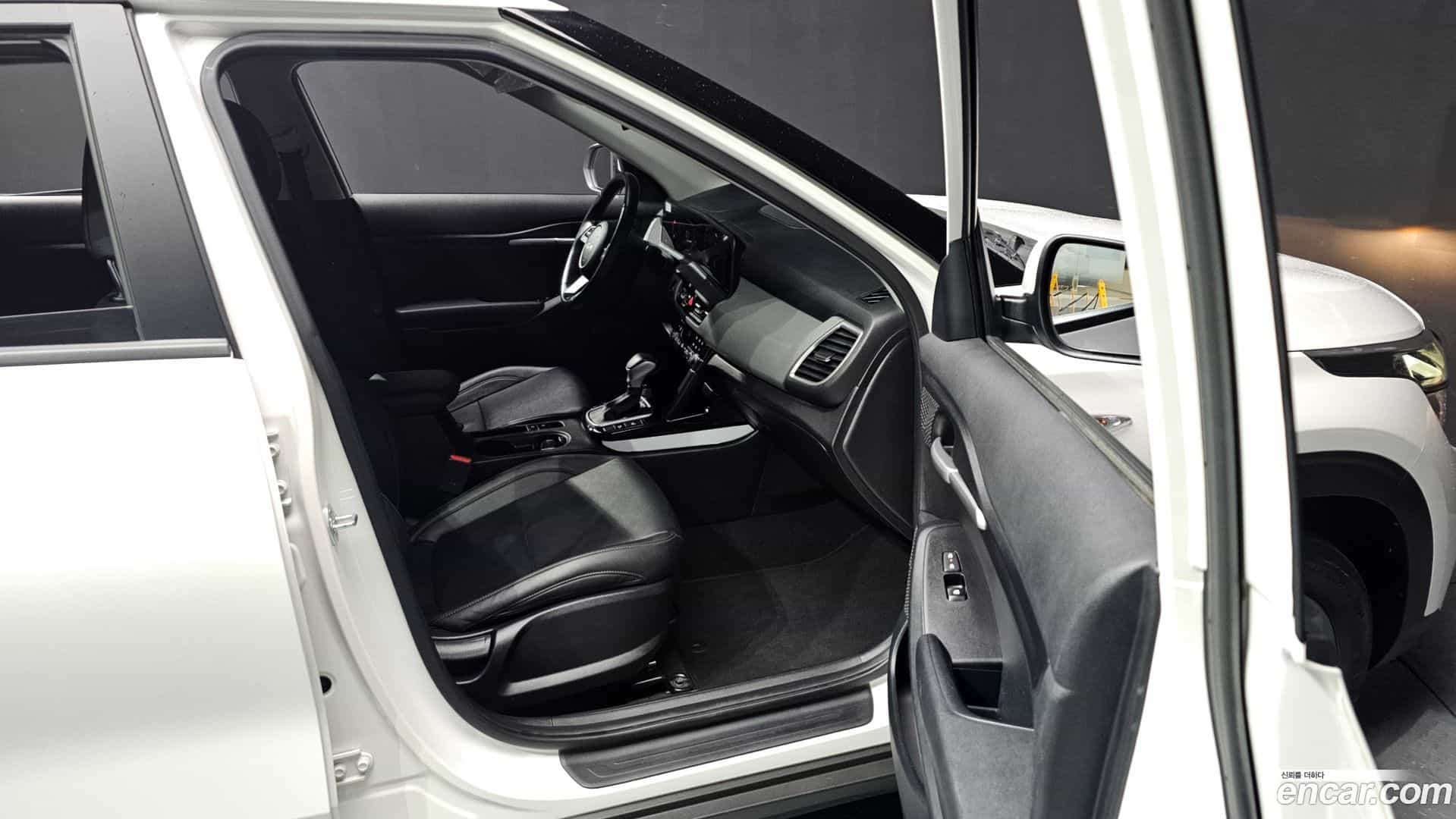 Seltos Kia 2022.8-OPTION-015