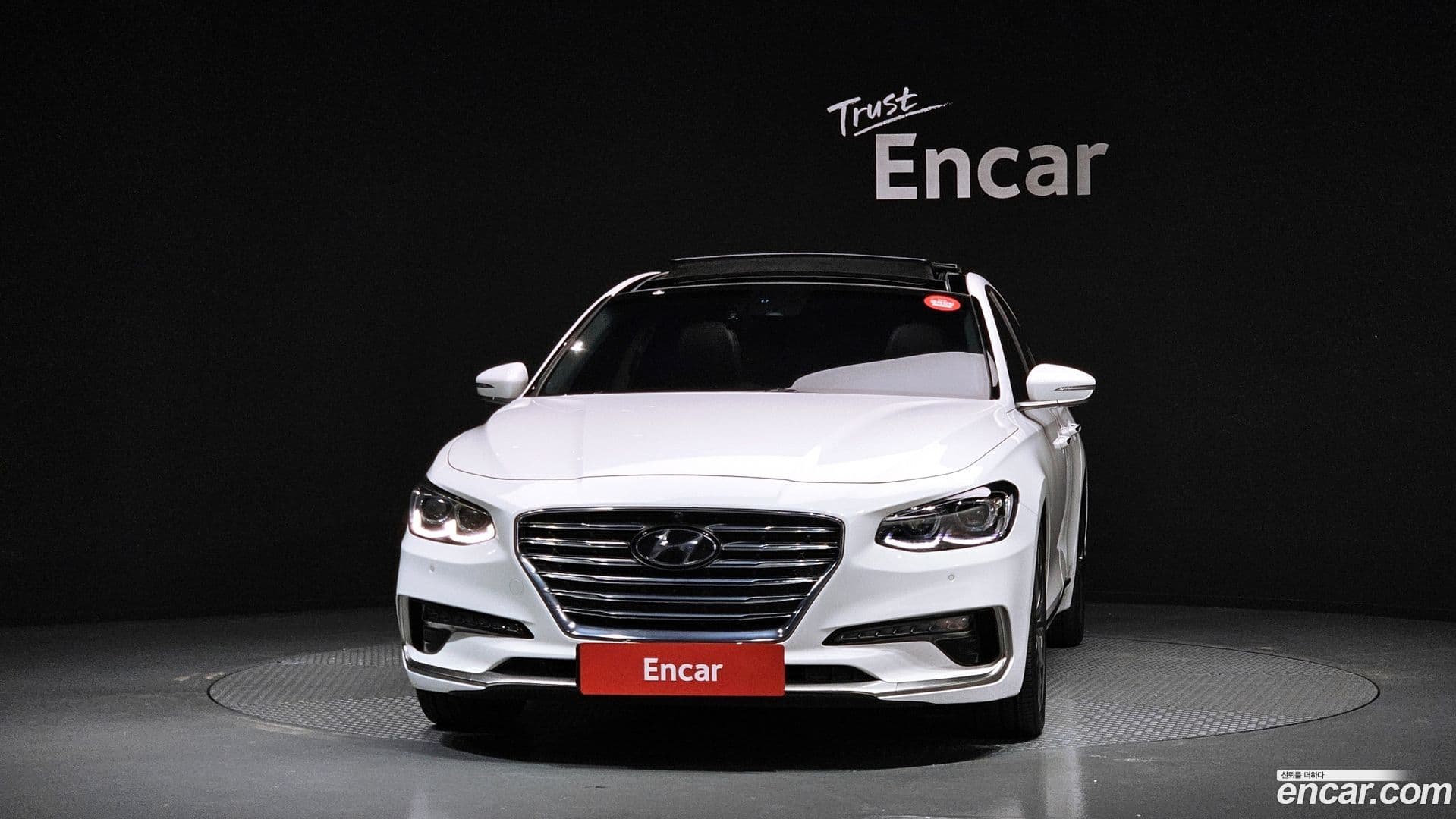 Main__Slider__Photo:Grandeur Hyundai 2017.5-2