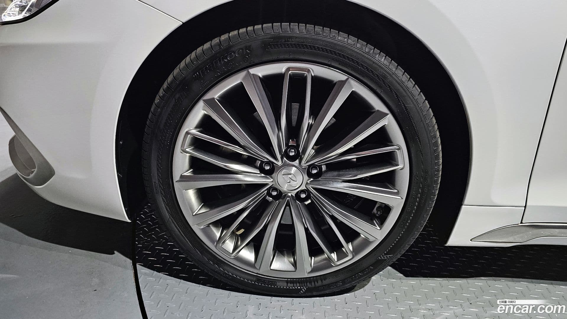 Main__Slider__Photo:Grandeur Hyundai 2017.5-4