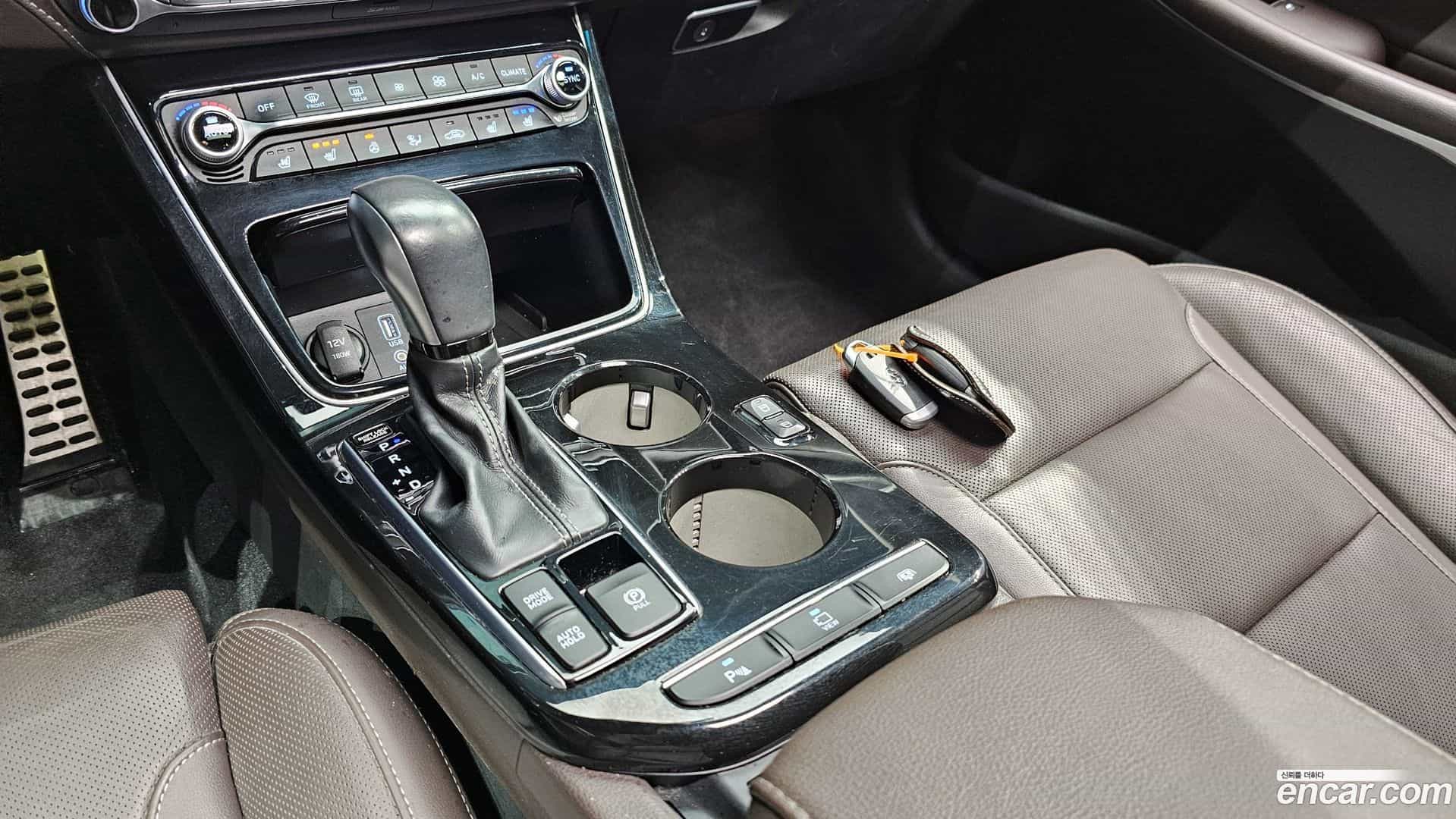 Grandeur Hyundai 2017.5-INNER-009