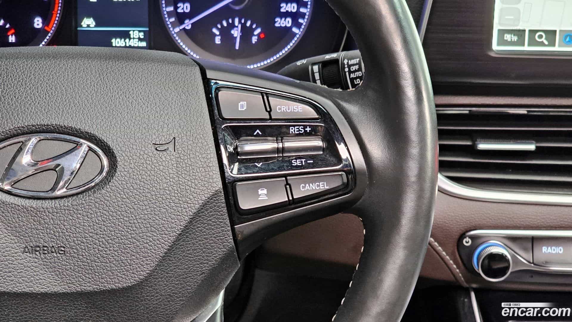 Grandeur Hyundai 2017.5-OPTION-024