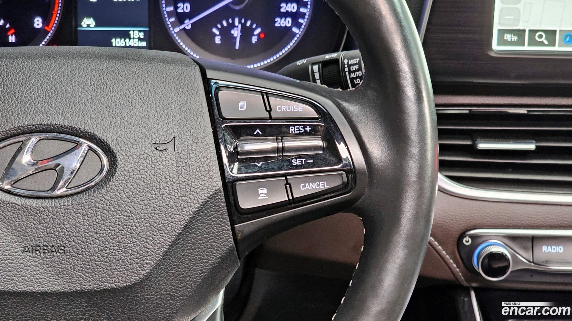 Main__Slider__Photo:Grandeur Hyundai 2017.5-19