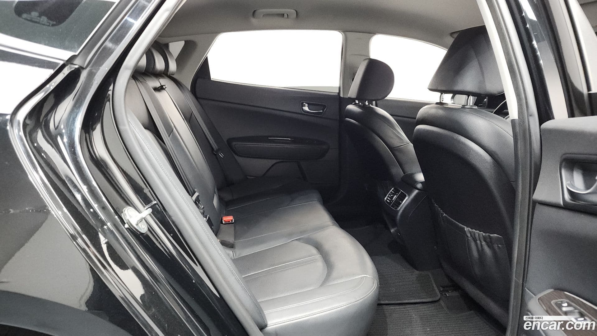 Main__Slider__Photo:K5 Kia 2017.2-11