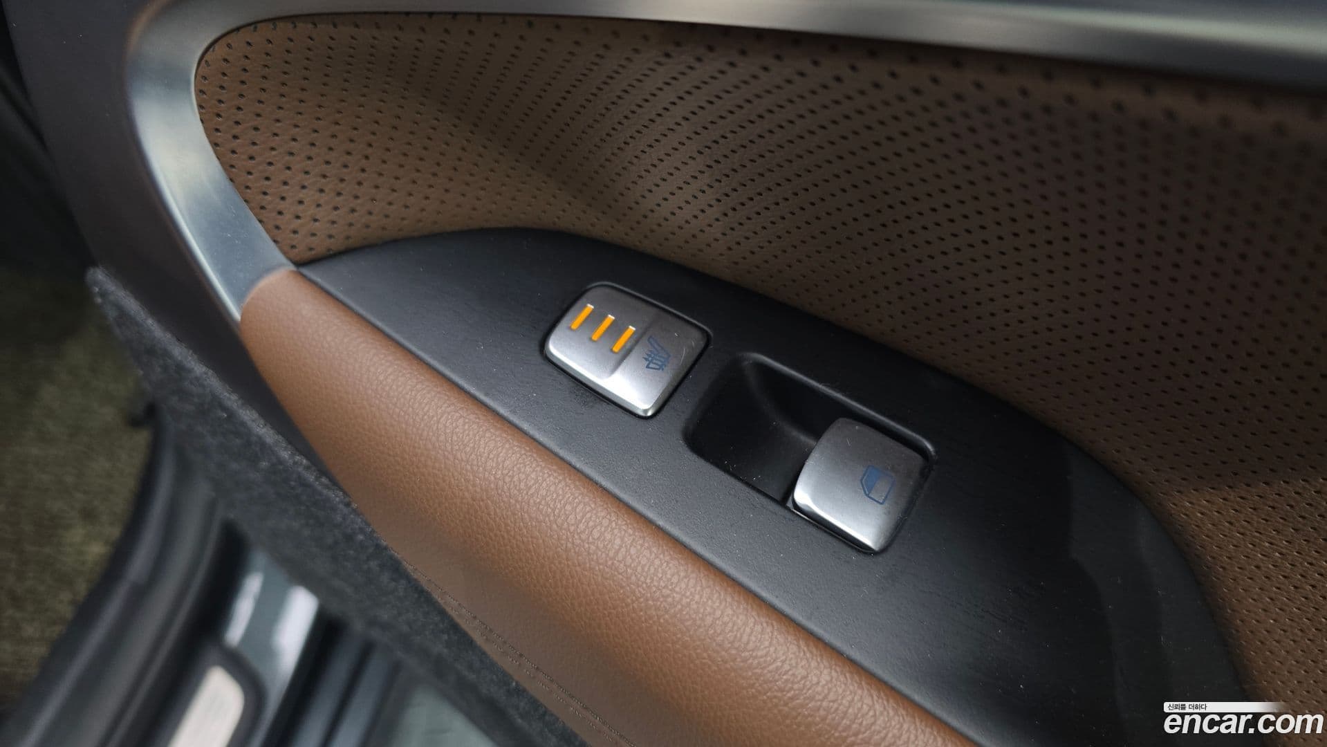 Main__Slider__Photo:G70 Genesis 2018.4-18