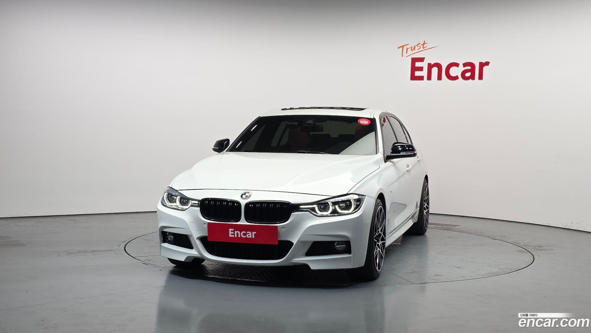 Main__Slider__Photo:3-Series BMW 2017.9-2