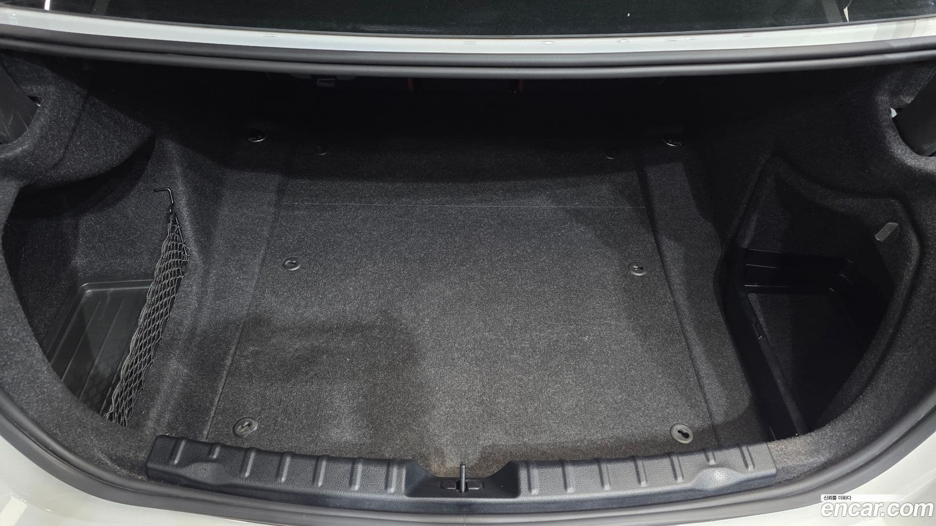 Main__Slider__Photo:3-Series BMW 2017.9-19