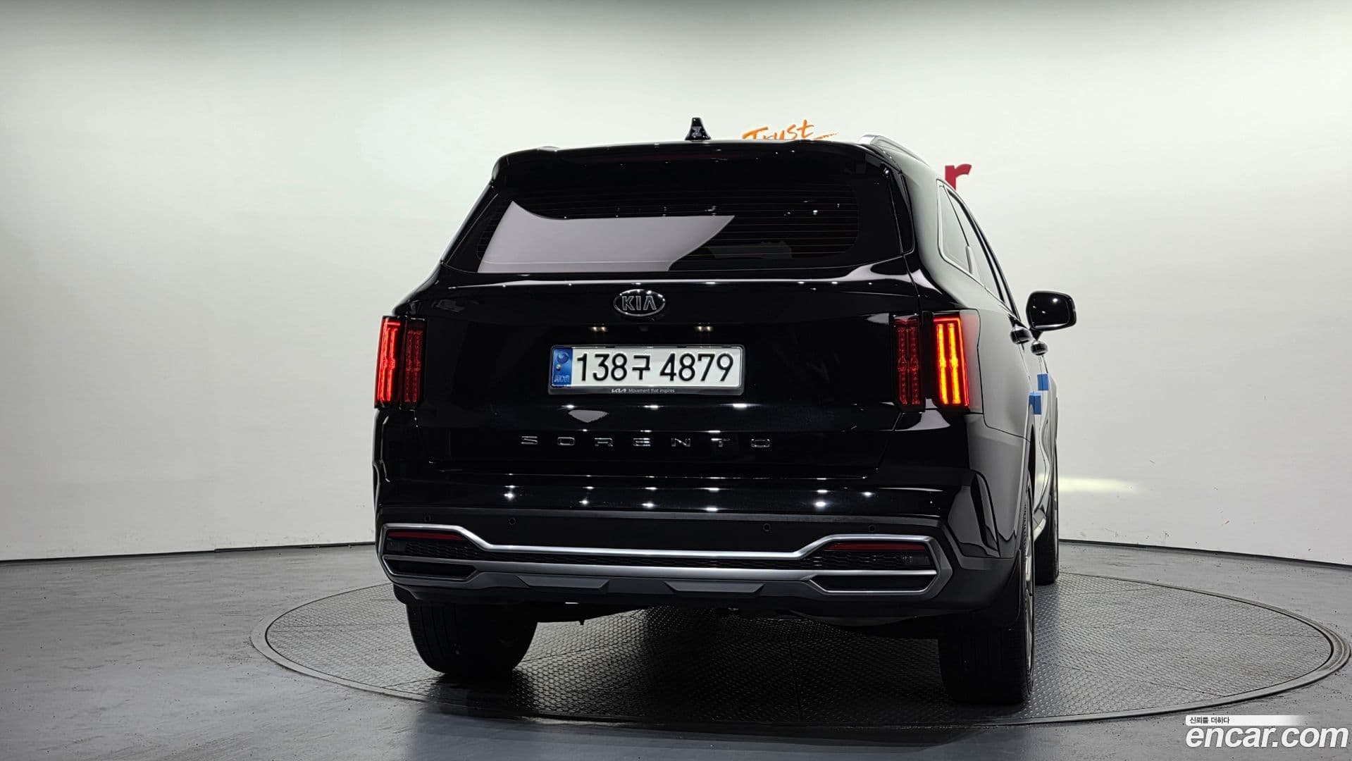 Main__Slider__Photo:Sorento Kia 2021.4-3