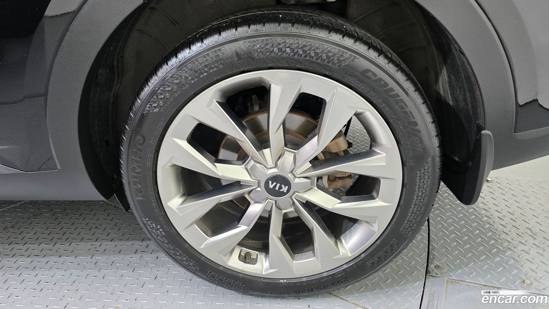 Main__Slider__Photo:Sorento Kia 2021.4-4