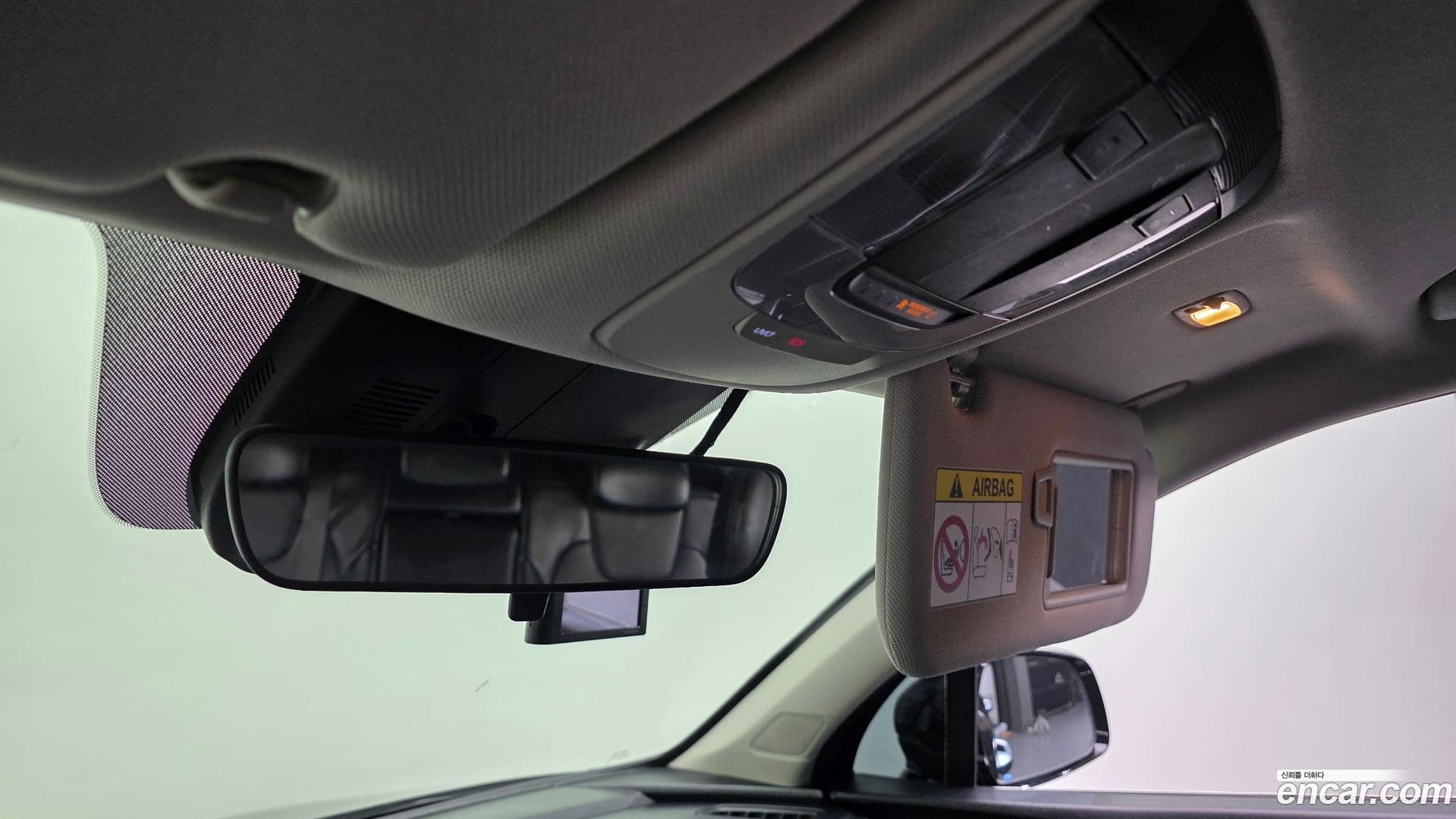 Main__Slider__Photo:Sorento Kia 2021.4-14