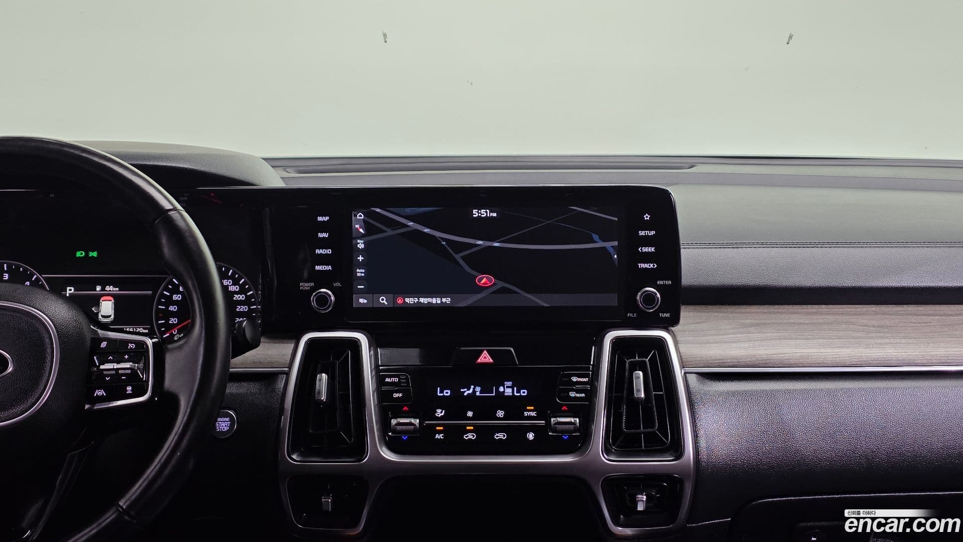 Main__Slider__Photo:Sorento Kia 2021.4-15