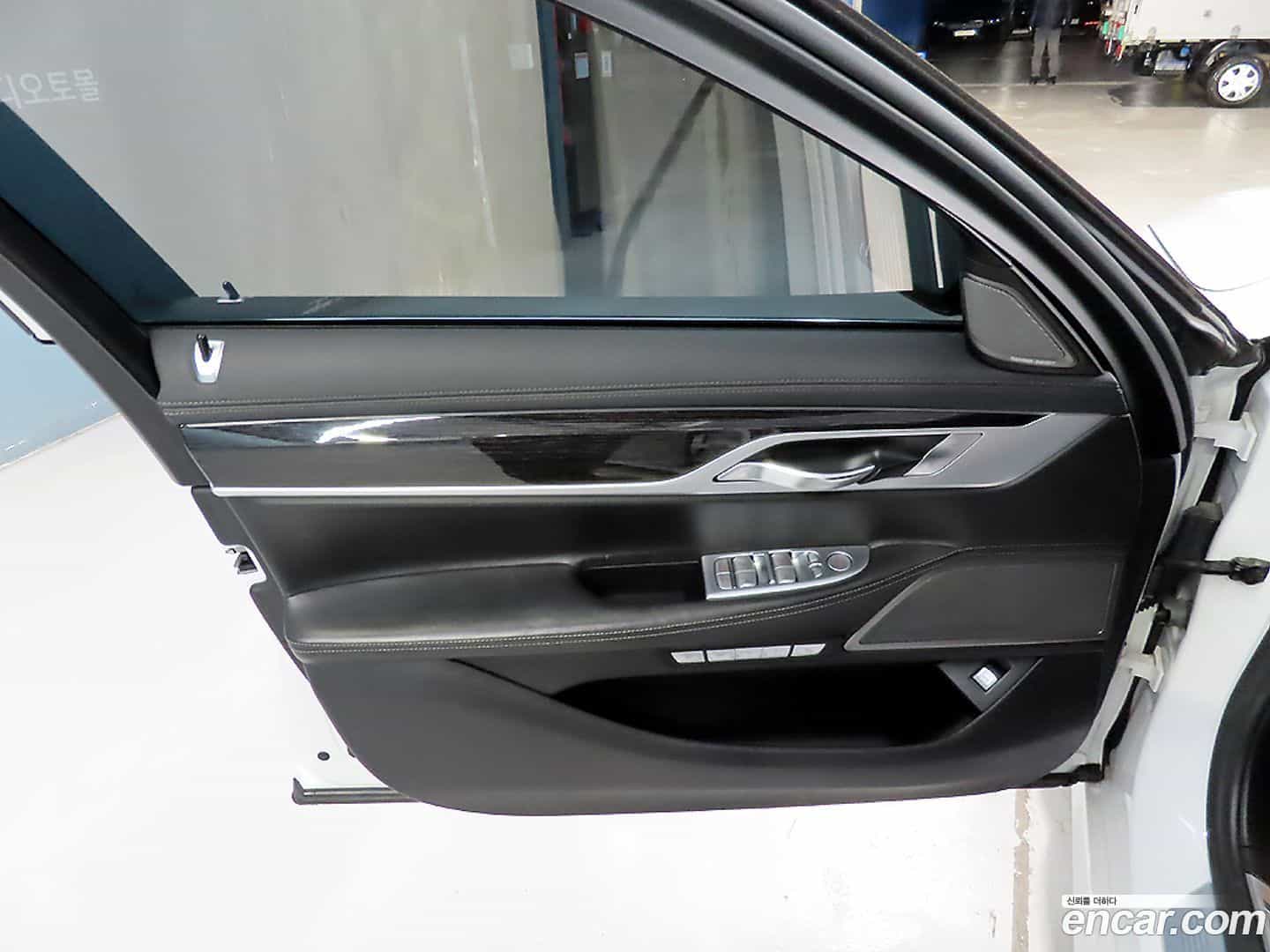 7-Series BMW 2017.8-OPTION-018