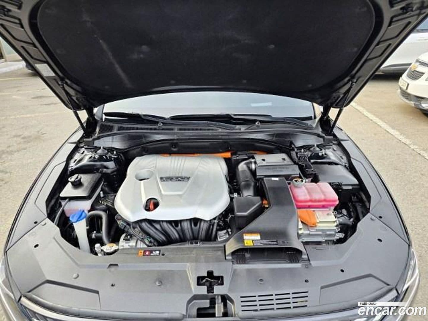 Main__Slider__Photo:Grandeur Hyundai 2021.0-4