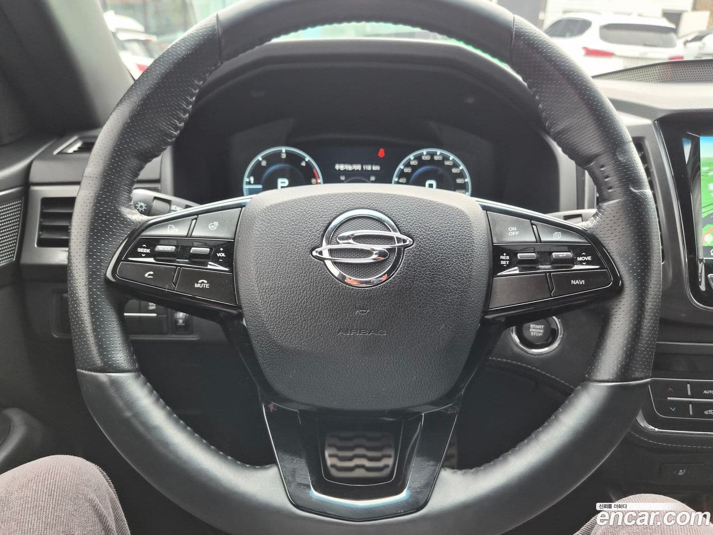 Main__Slider__Photo:Rexton KG_Mobility_Ssangyong 2022.0-10