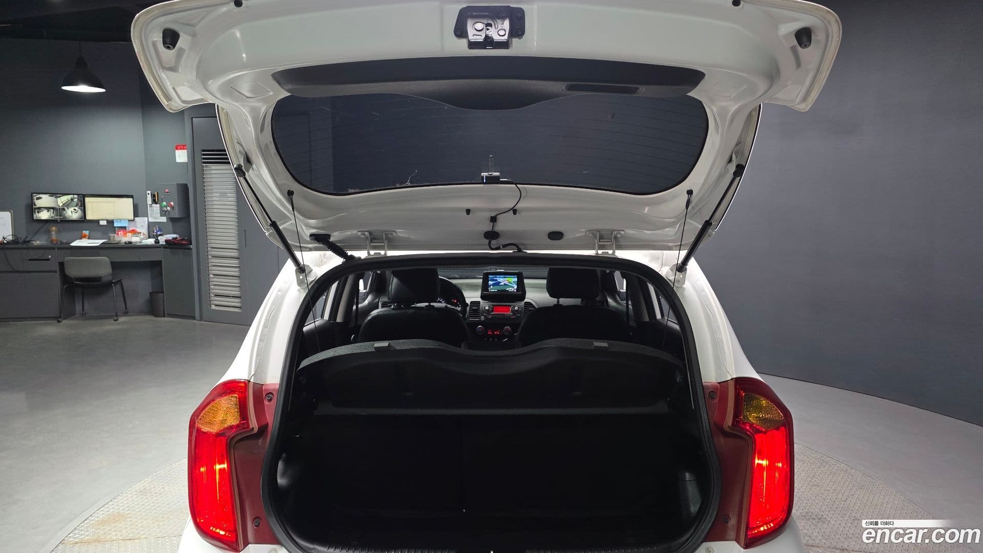 Main__Slider__Photo:morning Kia 2014.2-19