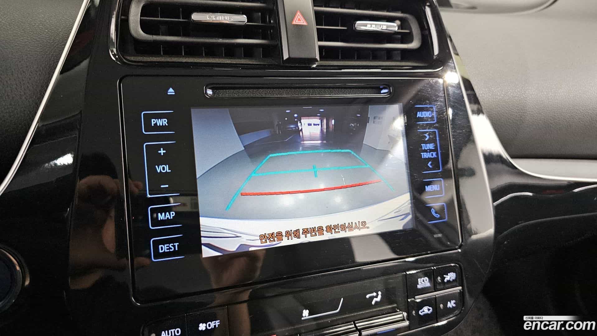 Prius Toyota 2017.7-INNER-010