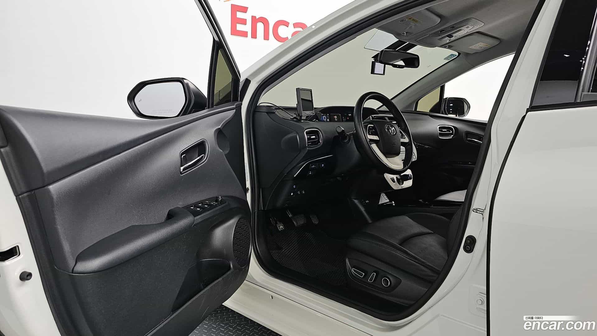 Prius Toyota 2017.7-OPTION-020