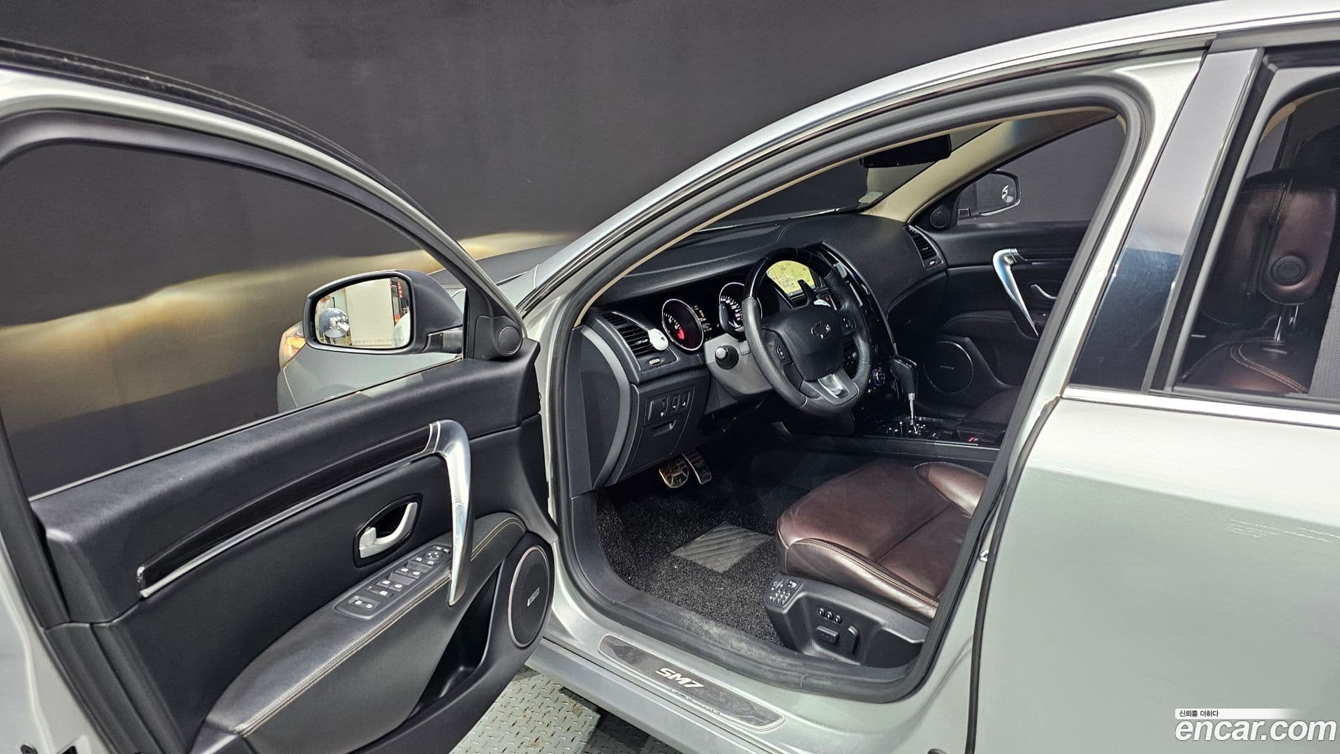 Main__Slider__Photo:SM7 Renault-KoreaSamsung 2011.9-10