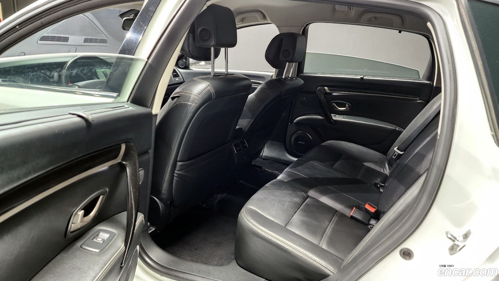 Main__Slider__Photo:SM7 Renault-KoreaSamsung 2013.9-11