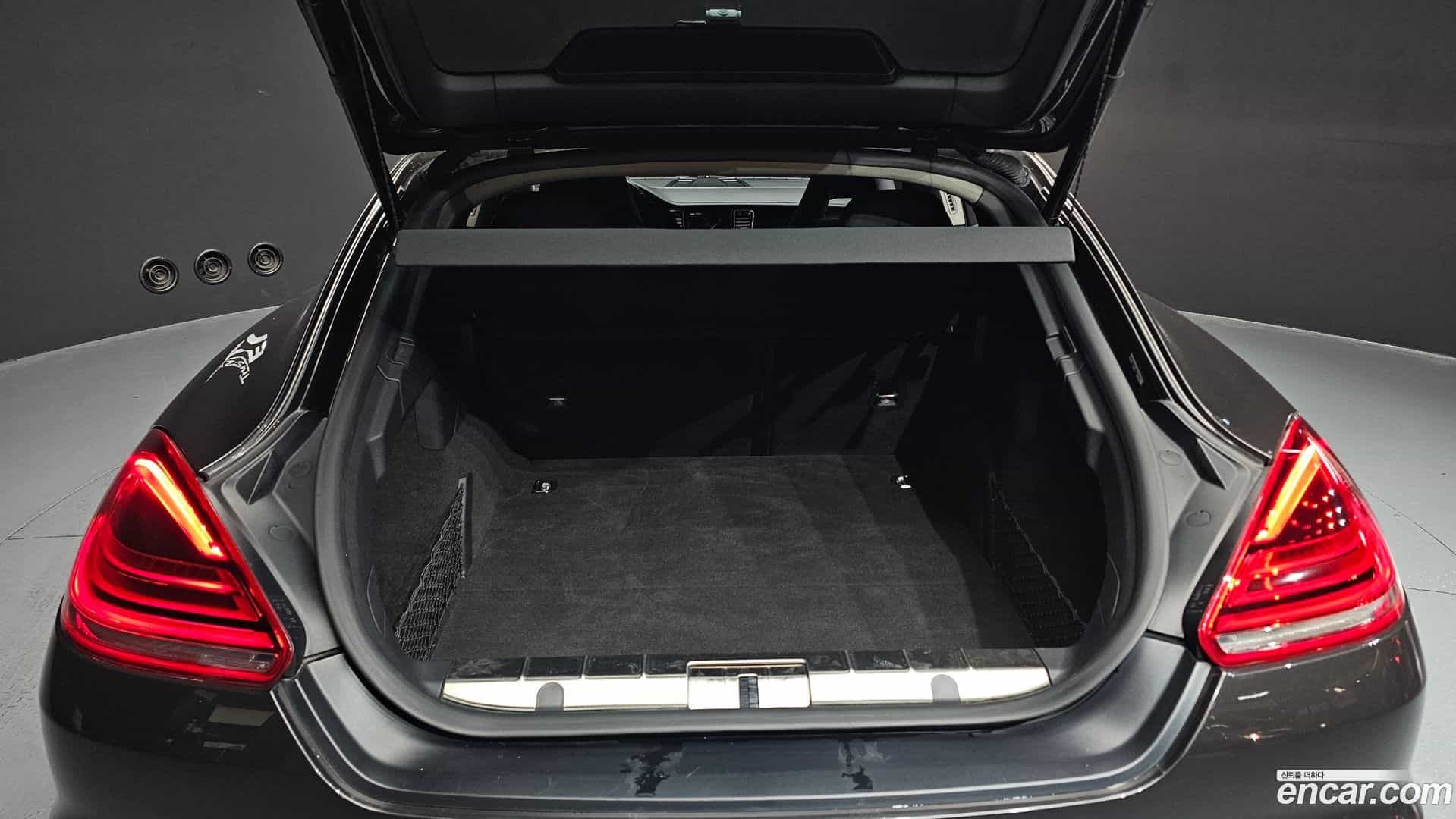 Panamera Porsche 2015.4-OPTION-024