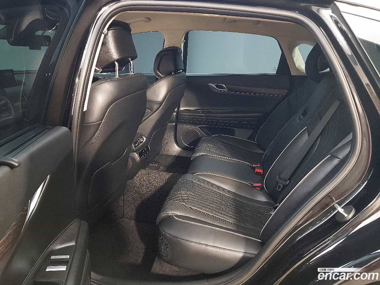 G80 Genesis 2021.3-INNER-009