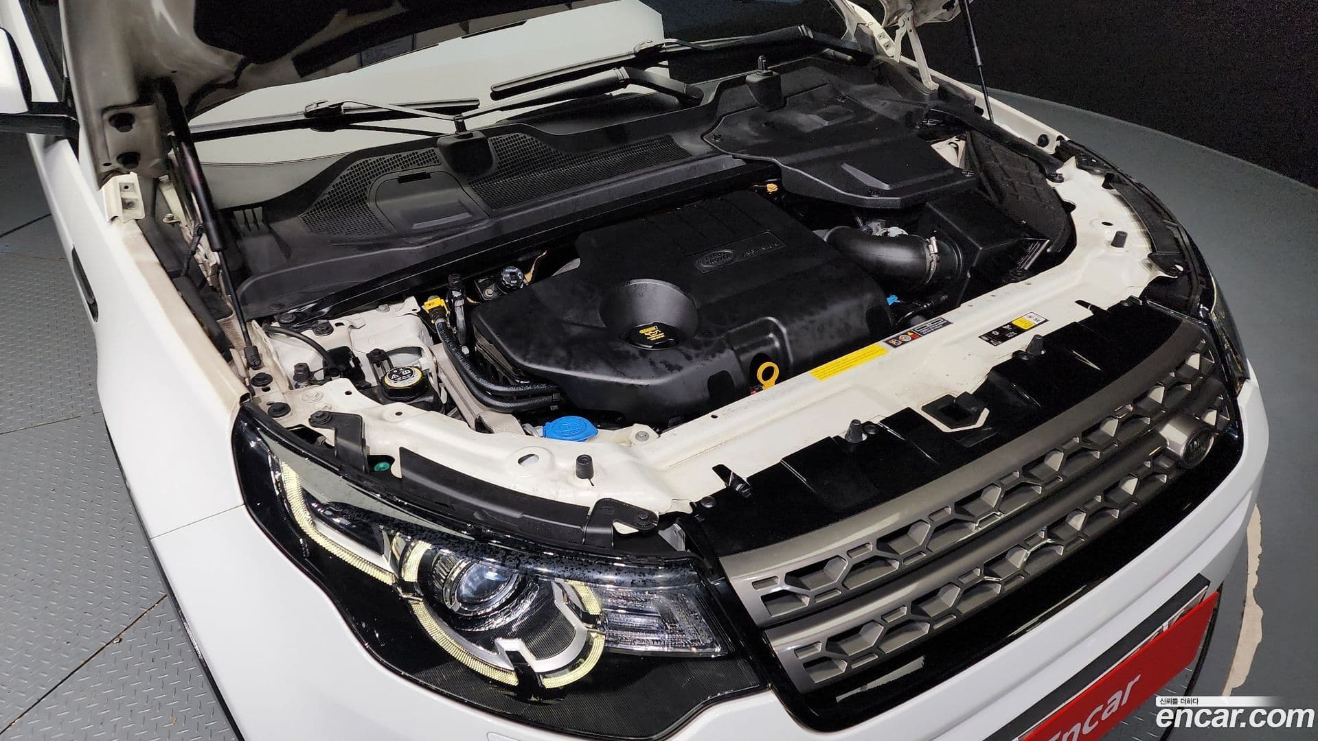 Main__Slider__Photo:Discovery Sport Land Rover 2017.11-5