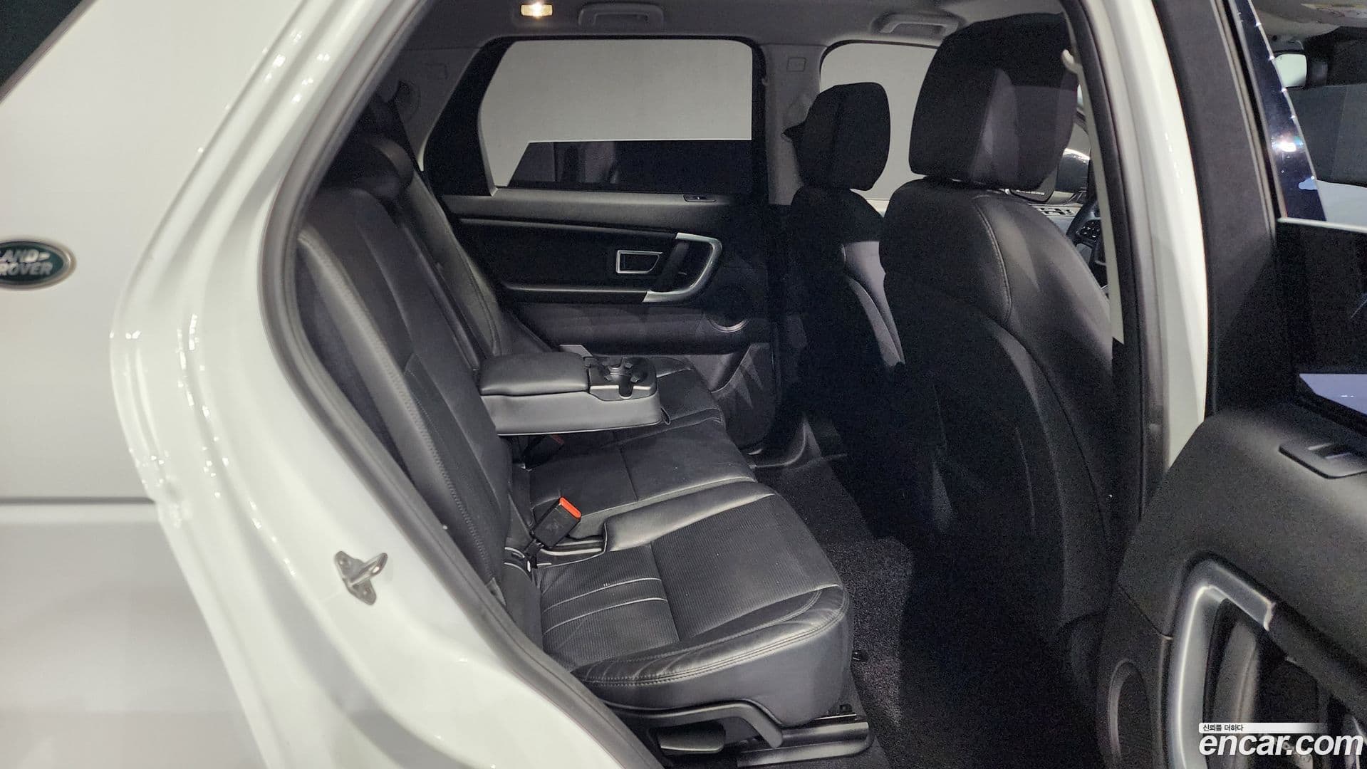 Main__Slider__Photo:Discovery Sport Land Rover 2017.11-11