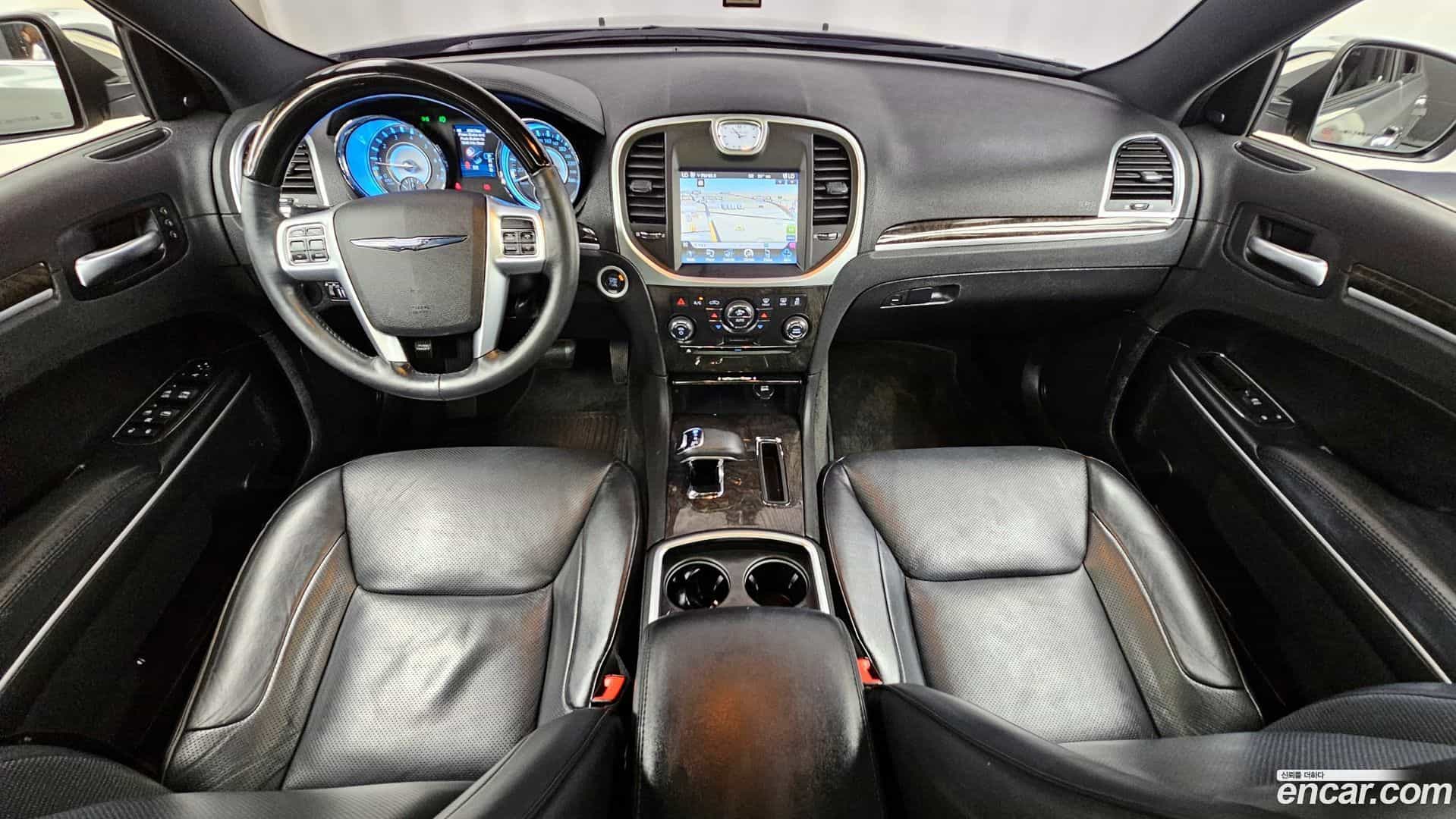 300C Chrysler 2012.11-INNER-007